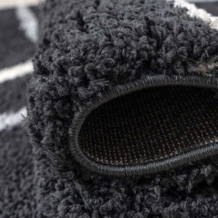 Cruz Rug 01 Black - J&B Furniture