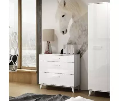 "White Chest of Drawers"