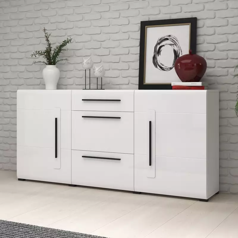 "chest of drawers"