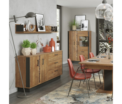 "Chest of Drawers"