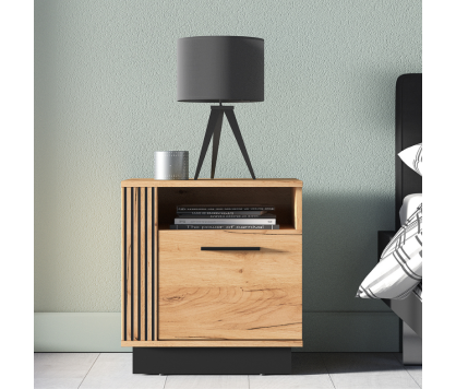 Urso Bedside Table in Oak