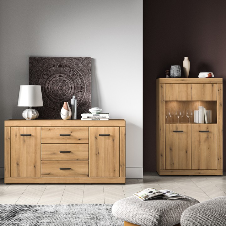 Sideboard with Modern & Traditional Design – J&B Furniture