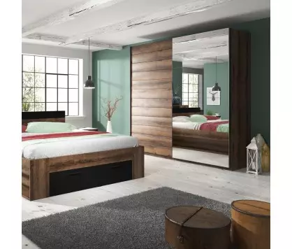 "sliding wardrobe"
