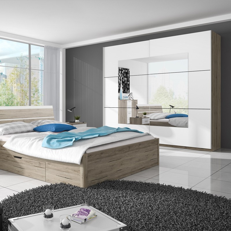 "sliding wardrobe"