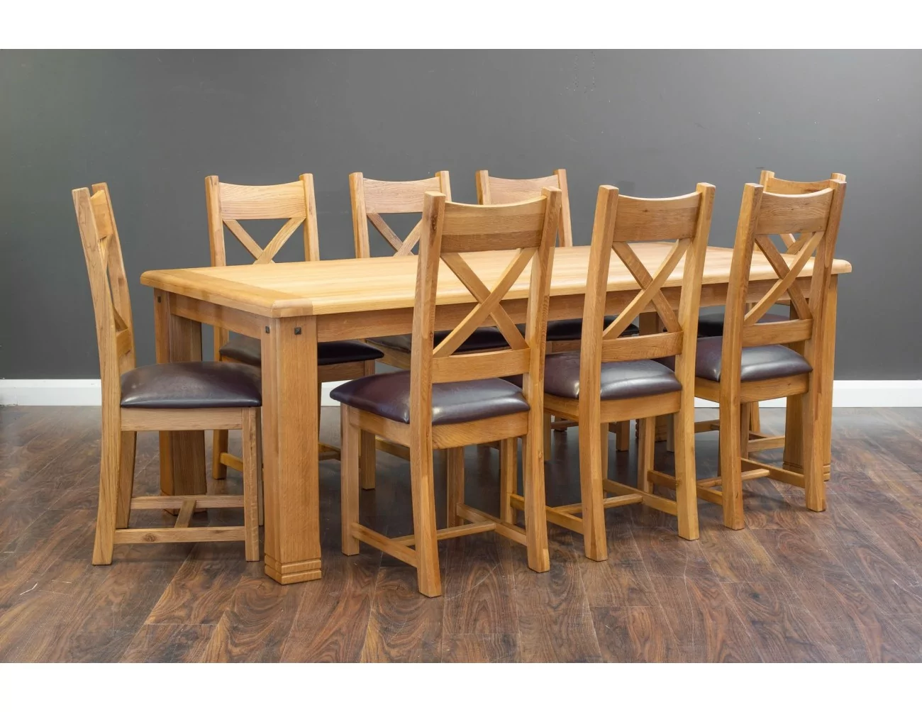 Tables & Dining Sets